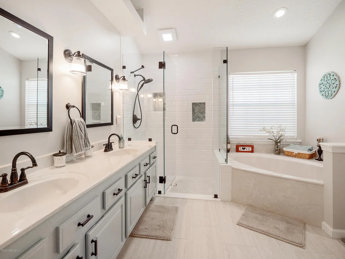 Photo of 3927 DANFORTH Drive W