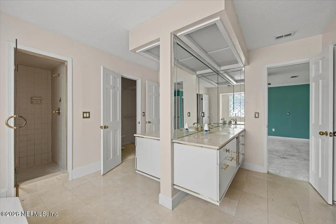Photo of 5043 MARINERS POINT Drive