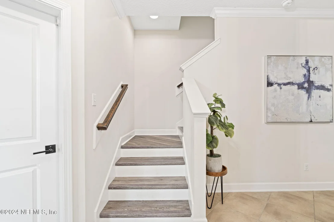 Photo of 237 SPRING PARK Avenue