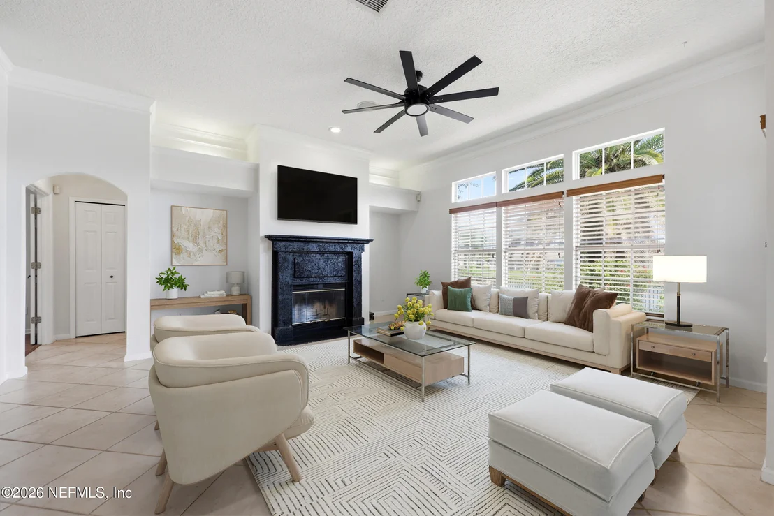 Photo of 2220 LOOKOUT Landing