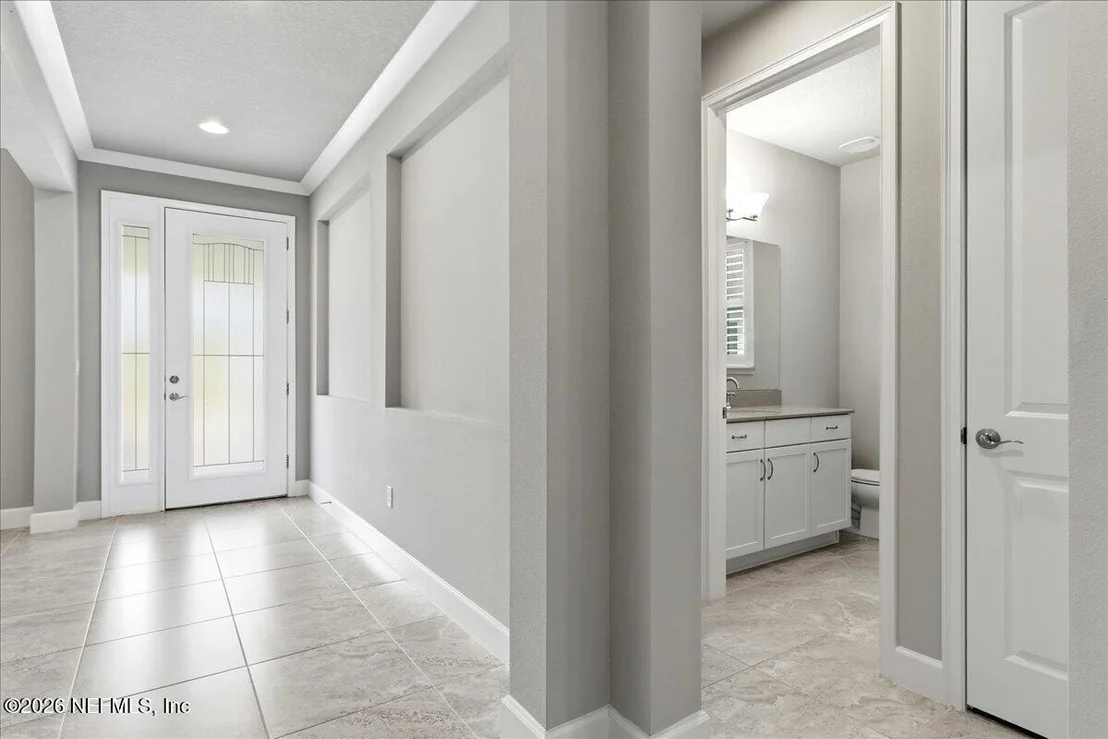 Photo of 205 HEATHERWOOD Court