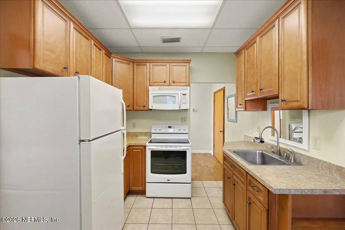 Photo of 10 CENTRAL Avenue