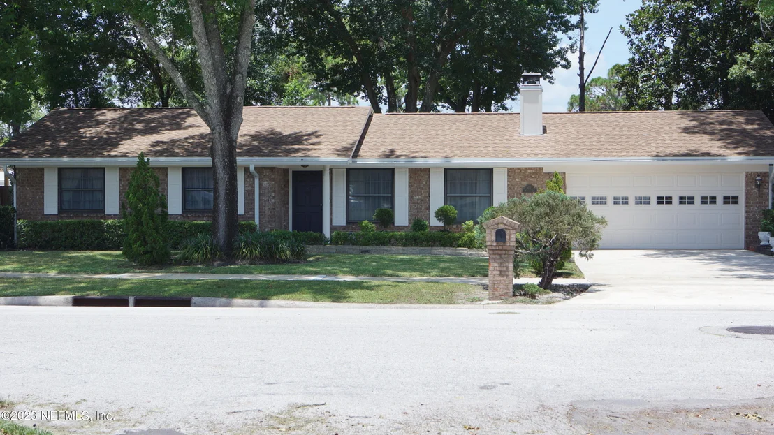 Photo of 6113 RAINTREE Road