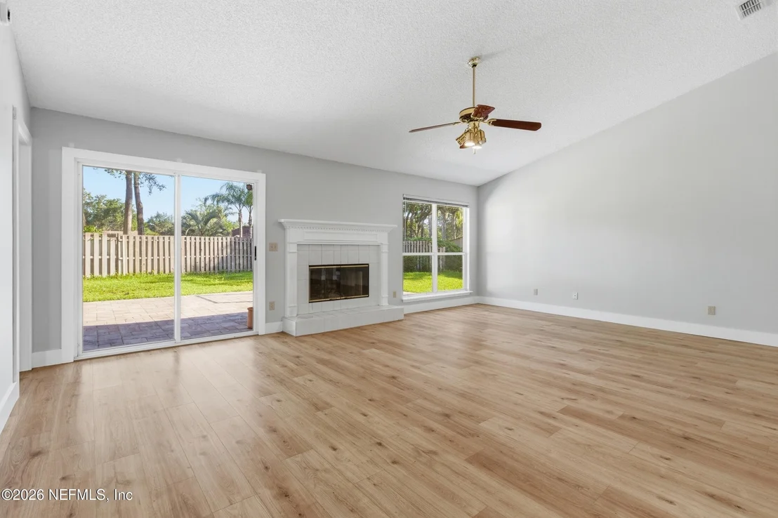 Photo of 421 CHICOPEE Court