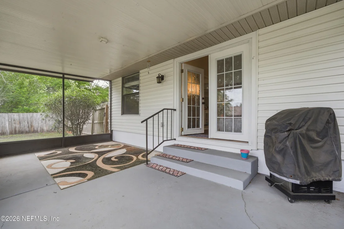 Photo of 2428 STONEBRIDGE Drive