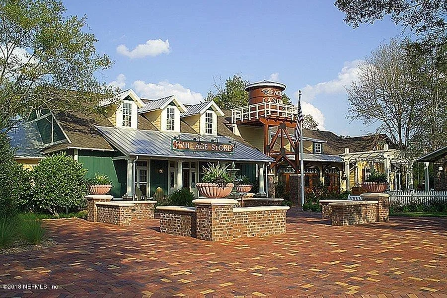 Photo of 2004 BRIDGEWOOD Drive