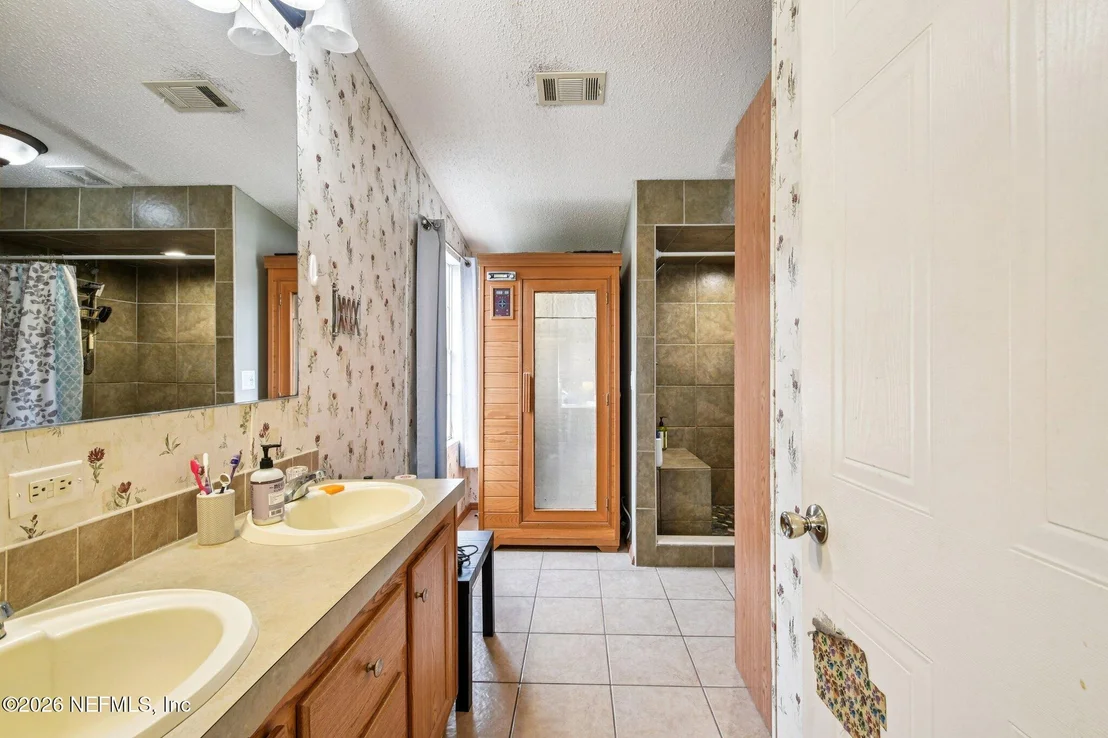Photo of 11710 FAYE Road