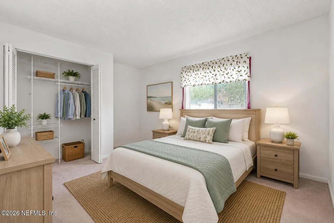 Photo of 5 WHITE HALL Drive