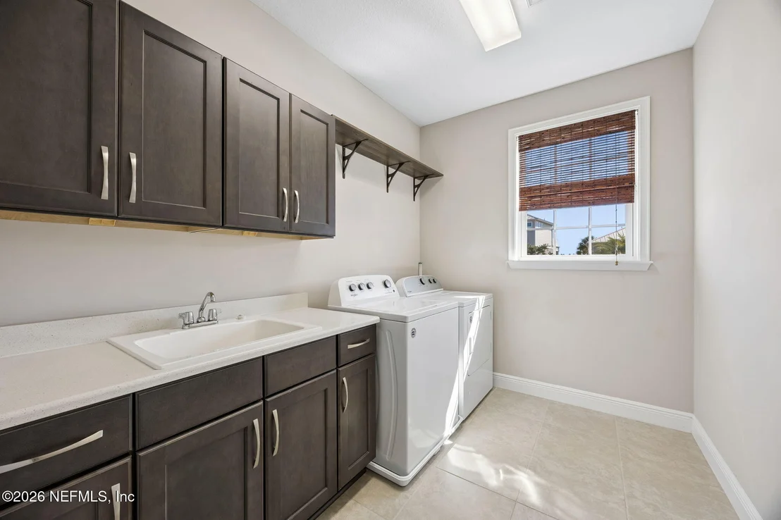 Photo of 713 RUM RUNNER Way