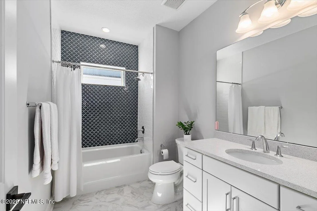 Photo of 616 SEAGROVE Drive