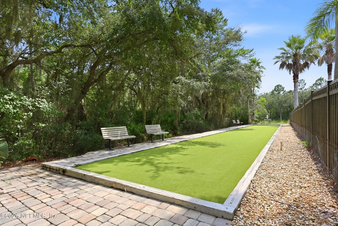 Photo of 382 SELOY Drive