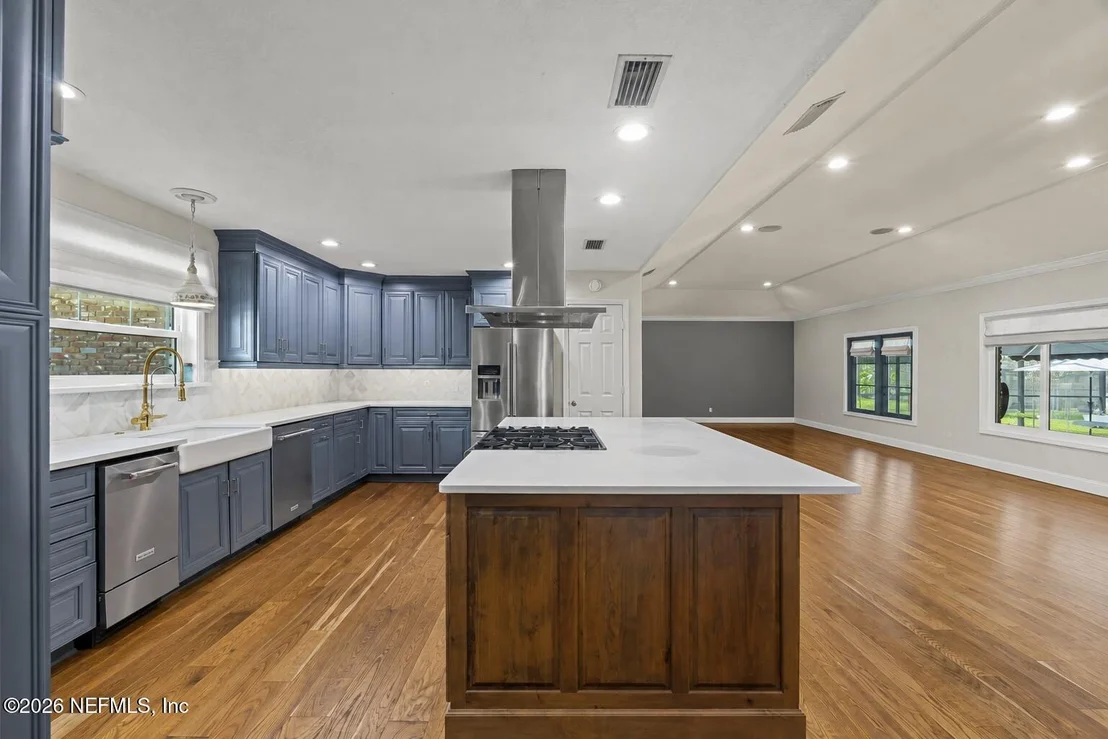 Photo of 8148 BLUE JAY Lane