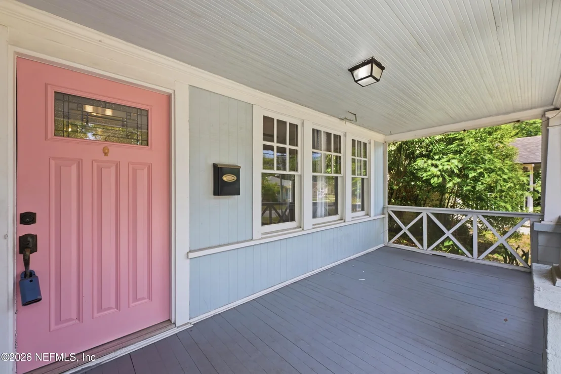 Photo of 3545 COLLEGE Place
