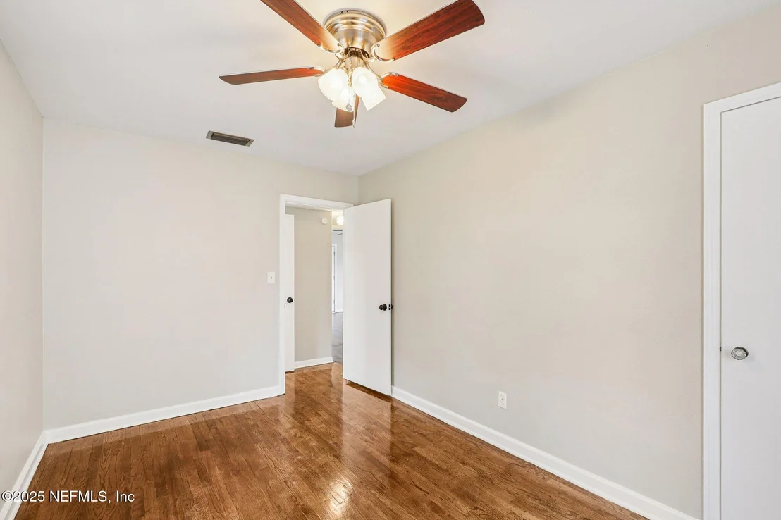 Photo of 5753 CRESTVIEW Road