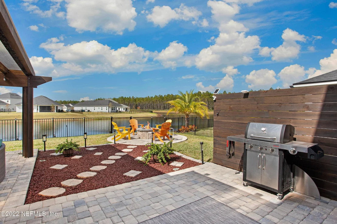 Photo of 814 SILVER PINE Drive