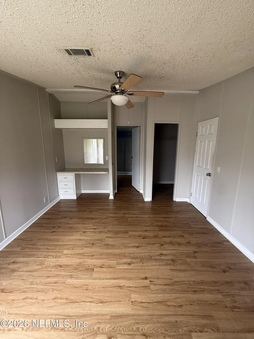 Photo of 3815 S FRANCIS Road