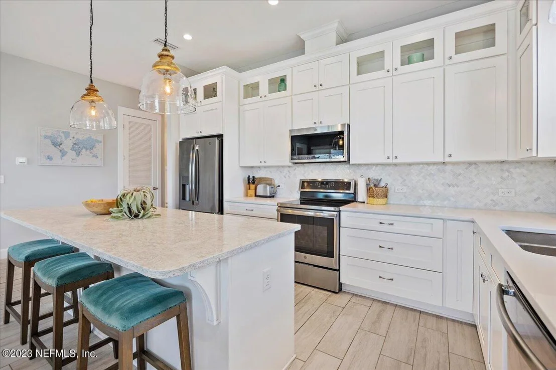Photo of 191 OCEANVIEW Drive