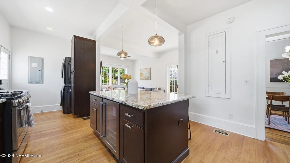 Photo of 1544 TALBOT Avenue