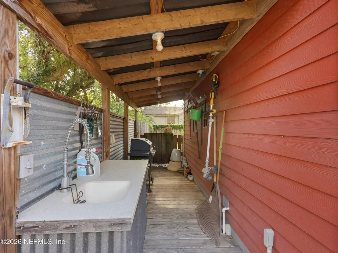 Photo of 2223 BAYVIEW Road