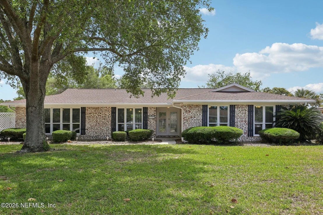 Photo of 332 DILLON Drive