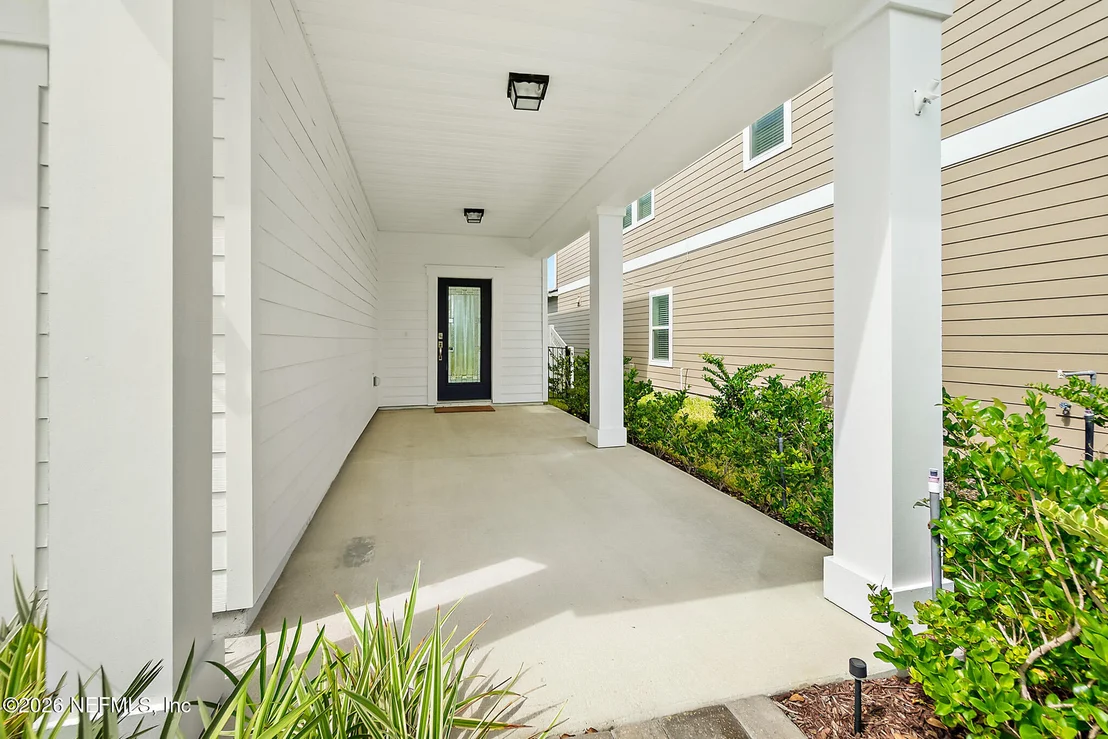 Photo of 542 SILVER LANDING Drive