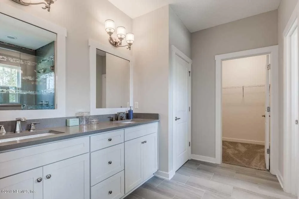 Photo of 131 LOMBARD Way