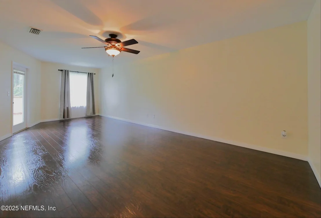 Photo of 12434 TROPIC Drive
