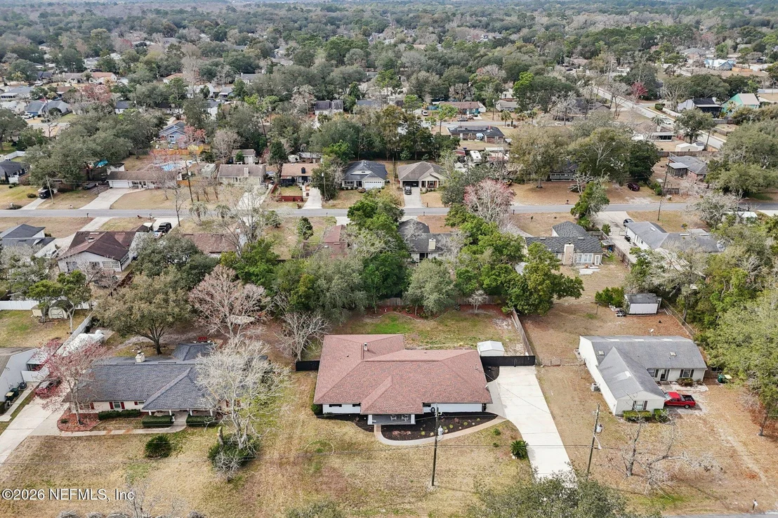 Photo of 12670 AGATITE Road