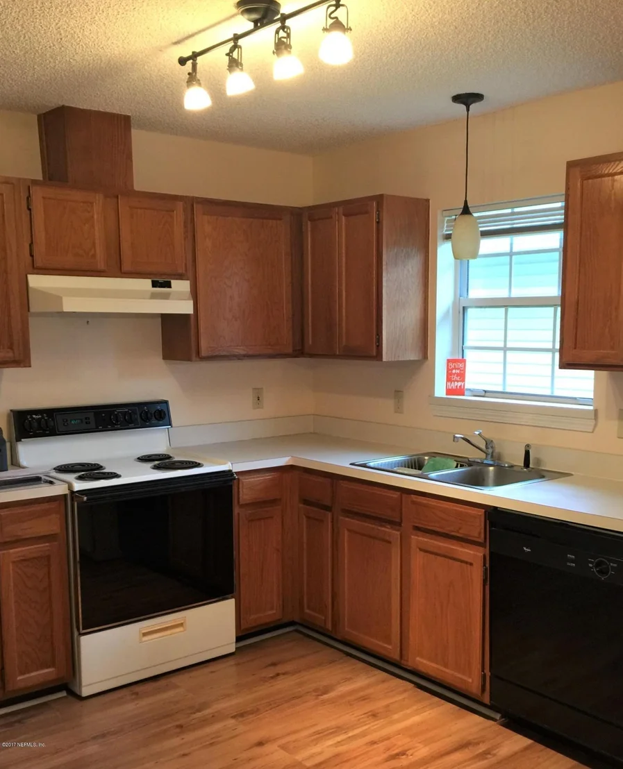 Photo of 4575 SHAKY LEAF Lane N