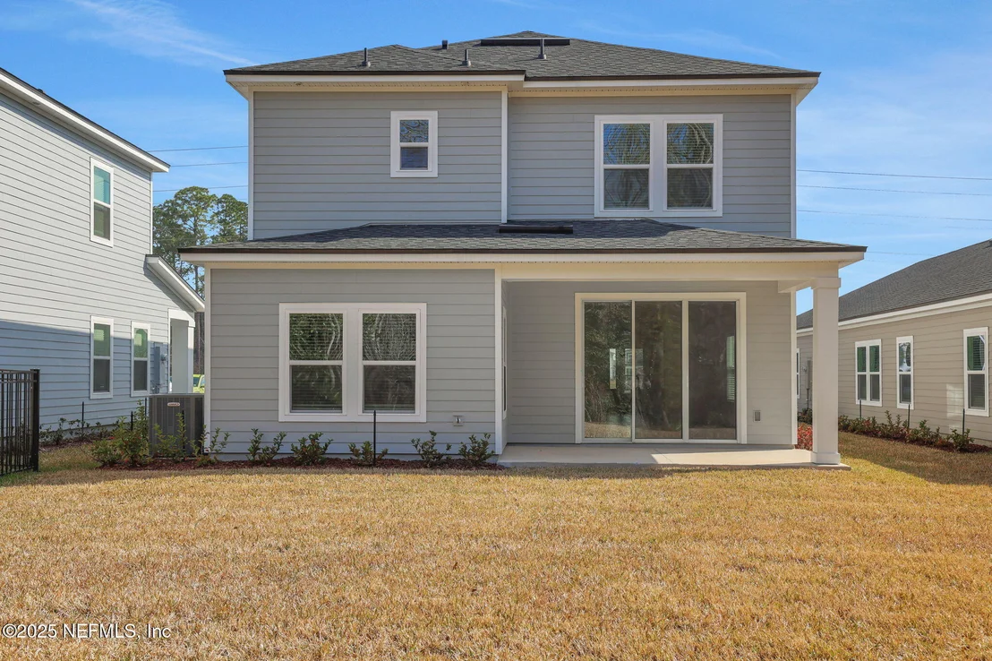 Photo of 486 FARMFIELD Drive