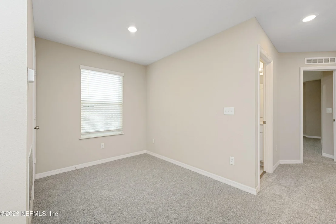 Photo of 207 BRYBAR Drive