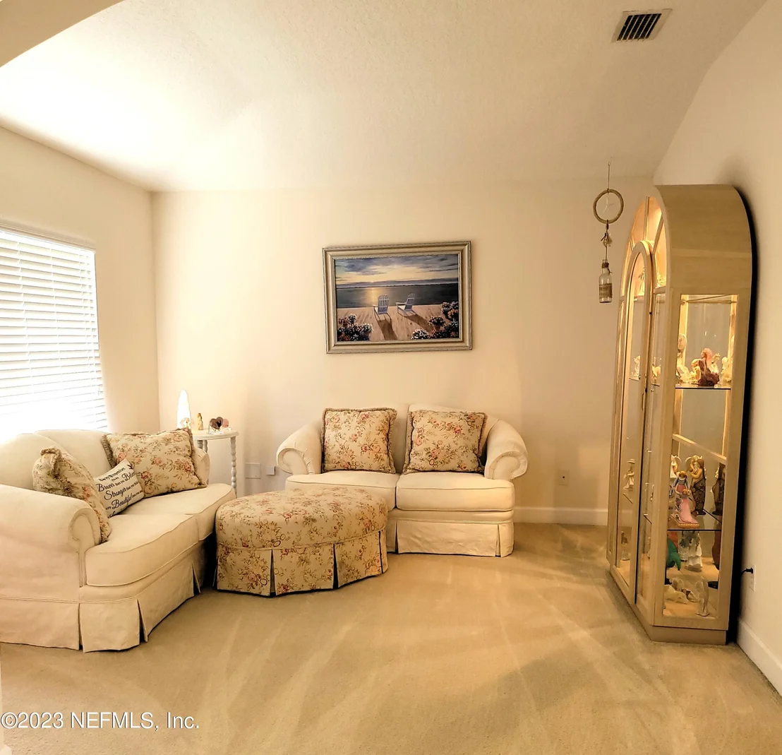 Photo of 136 LINDA LAKE Lane
