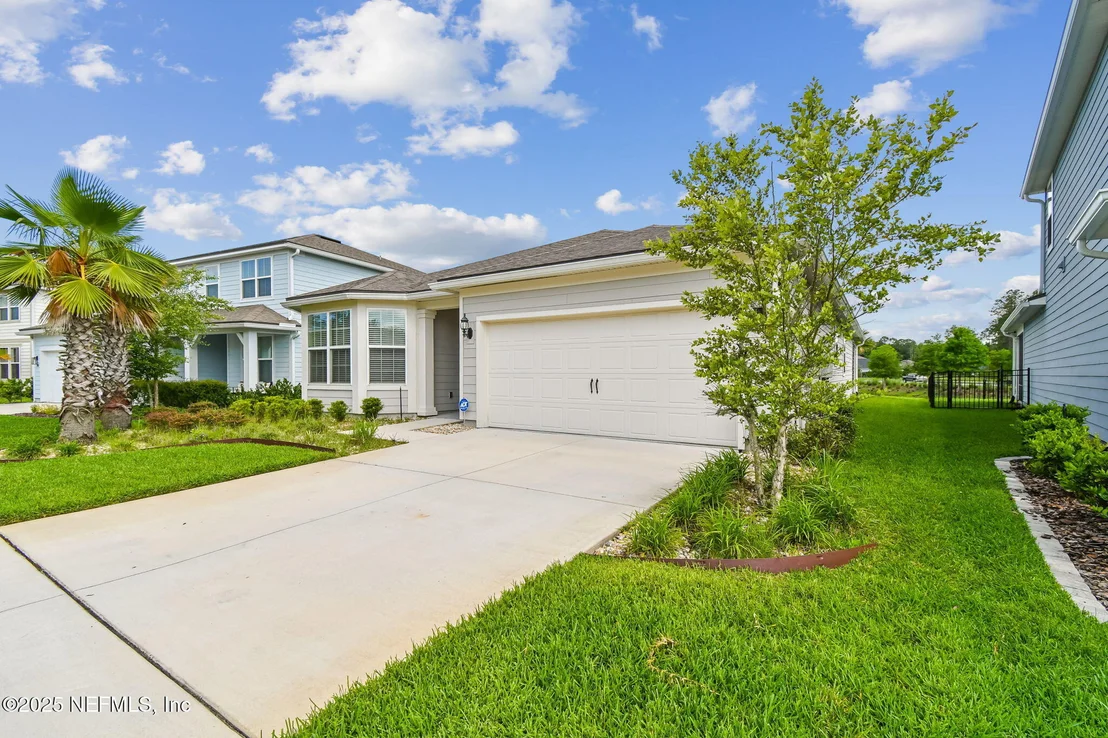 Photo of 182 MYRTLE OAK Court