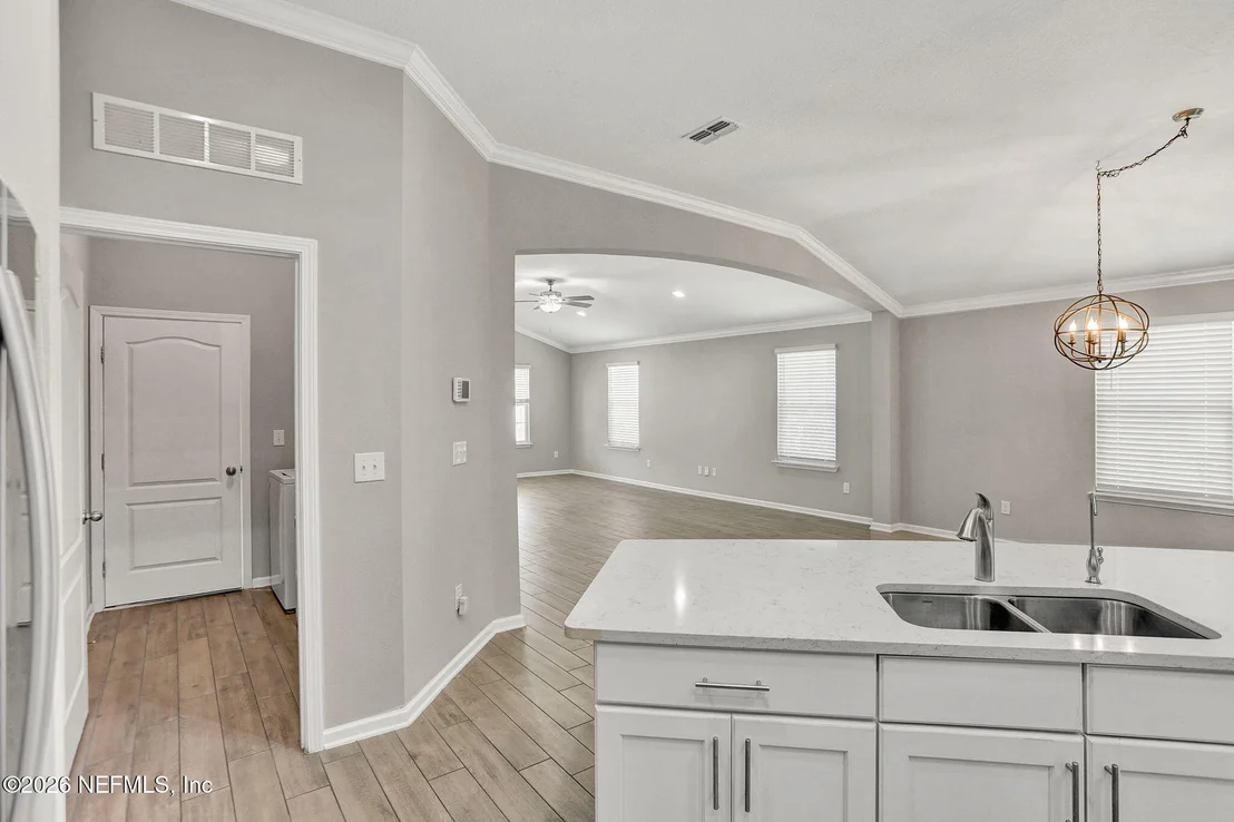 Photo of 388 GLASGOW Drive