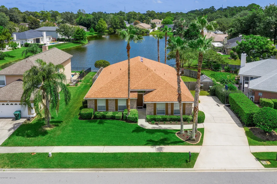 Photo of 3927 DANFORTH Drive W