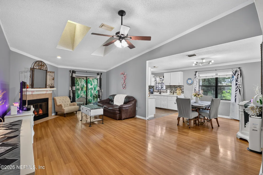 Photo of 8005 FLEUR DE LIS Drive