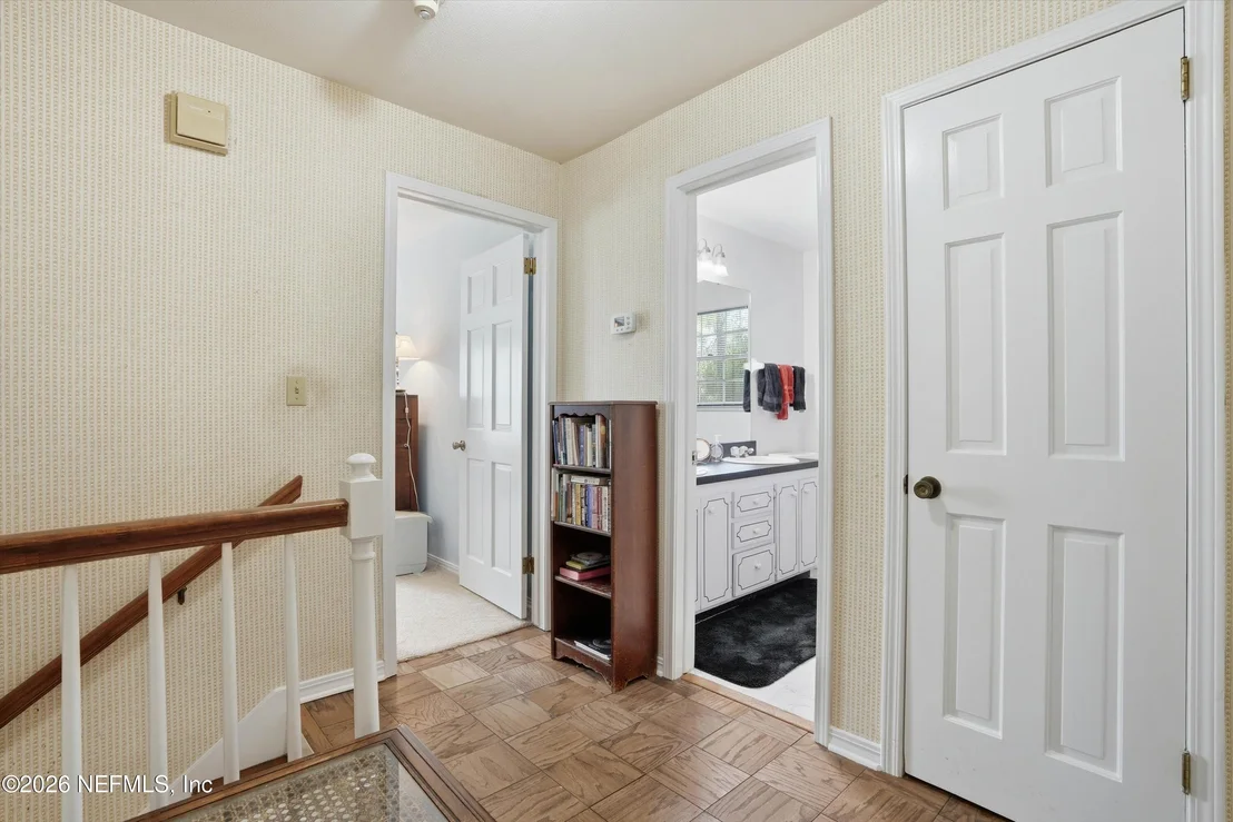 Photo of 970 SANDPIPER Lane
