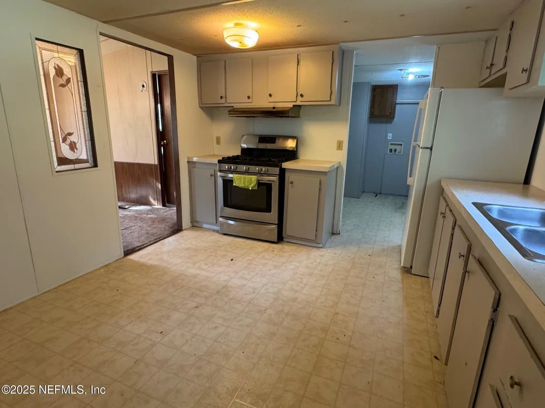 Photo of 910 OFARRELL Avenue