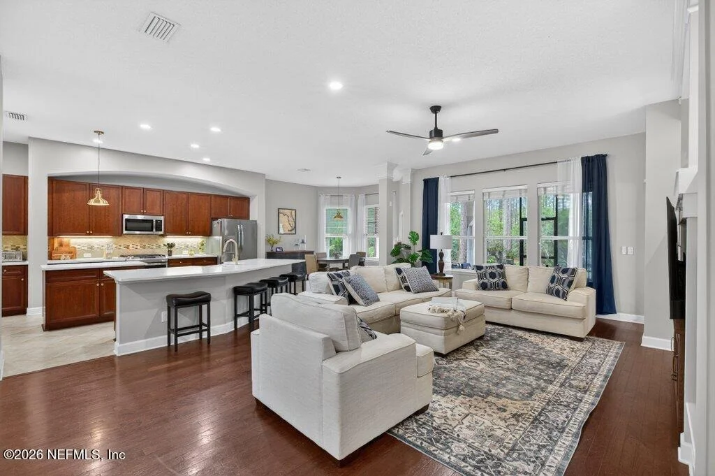 Photo of 247 FLORES Way