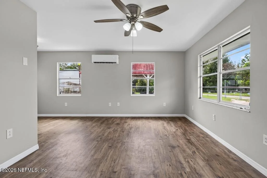 Photo of 344 5TH Way