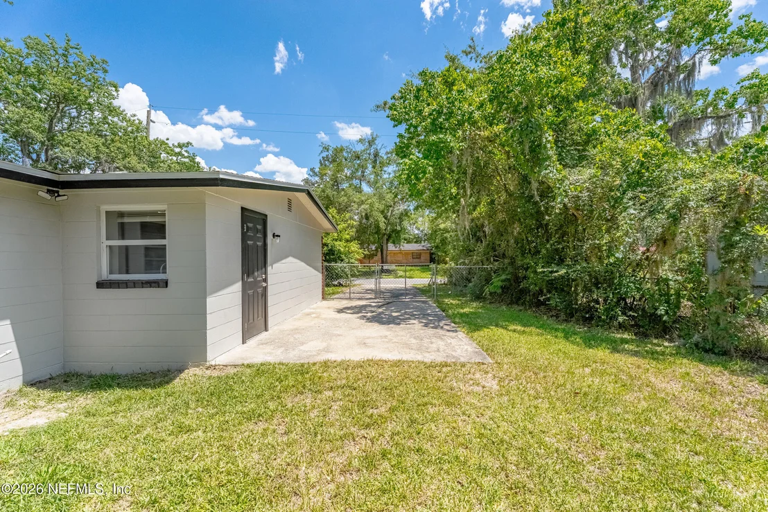 Photo of 5327 ARROWSMITH Road
