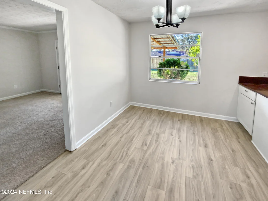 Photo of 5440 WEAVER Road