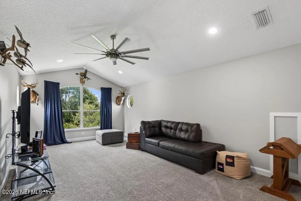 Photo of 516 WETHERBY Lane