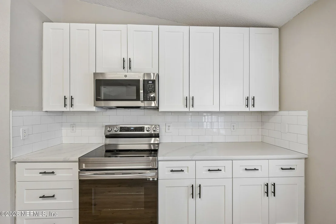 Photo of 2 BIRDSEYE Place