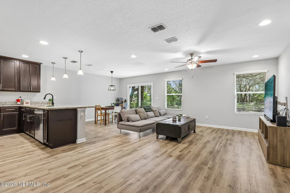 Photo of 1609 DERITO Drive