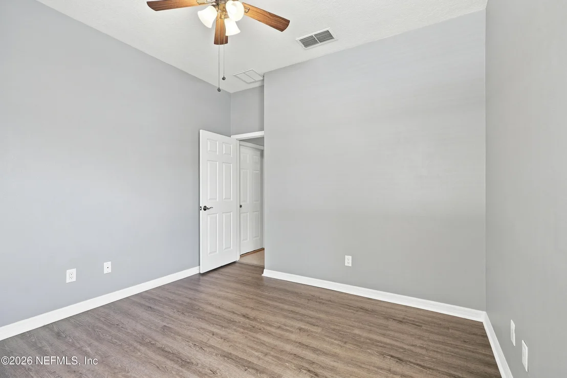 Photo of 629 KNOLLWOOD Lane