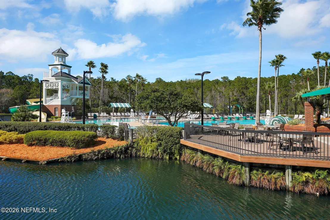 Photo of 2290 EAGLE HARBOR Parkway