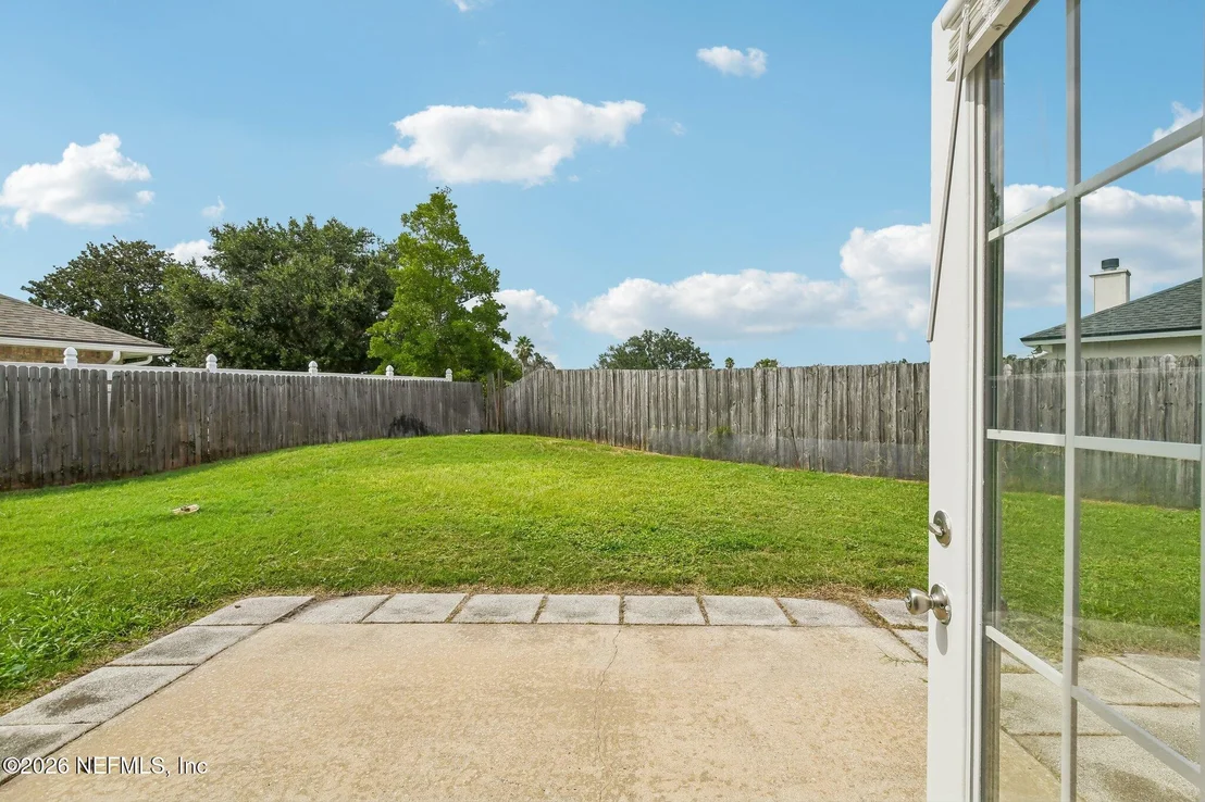 Photo of 476 HILLSIDE Drive