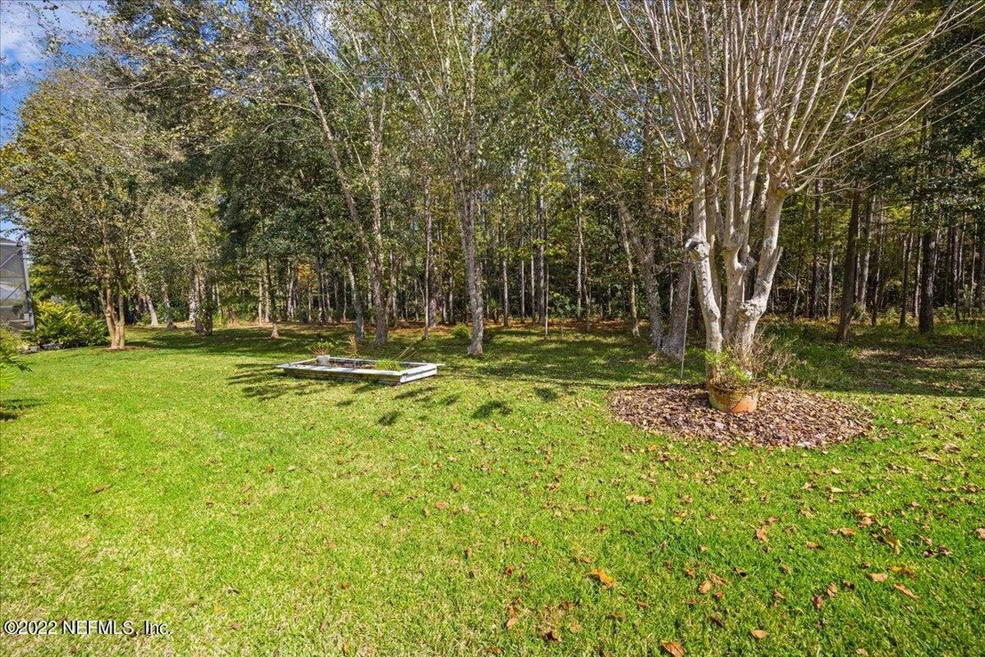 Photo of 816 EAGLE POINT Drive