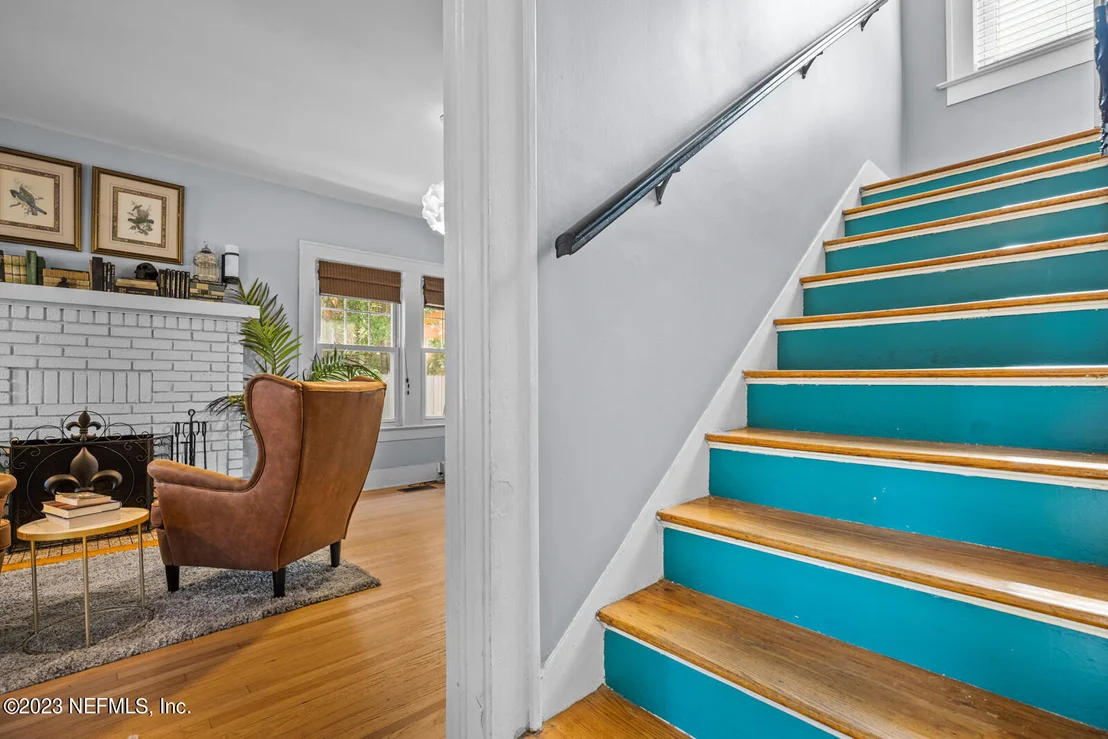 Photo of 3668 RIVERSIDE Avenue